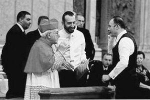 Basilica S. Pietro - Vaticano, prima della Celebrazione Eucaristica, il card. Brandmüller a colloquio con i maestri M. Manganelli e S. Baiocchi (11 Novembre 2012).